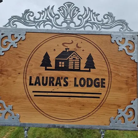 Laura's On The Waw *