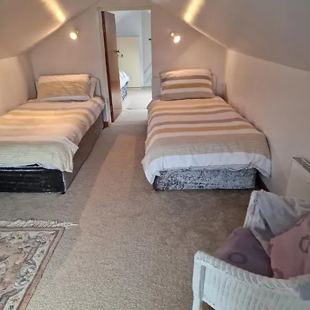 Laura's On The Waw Holiday home